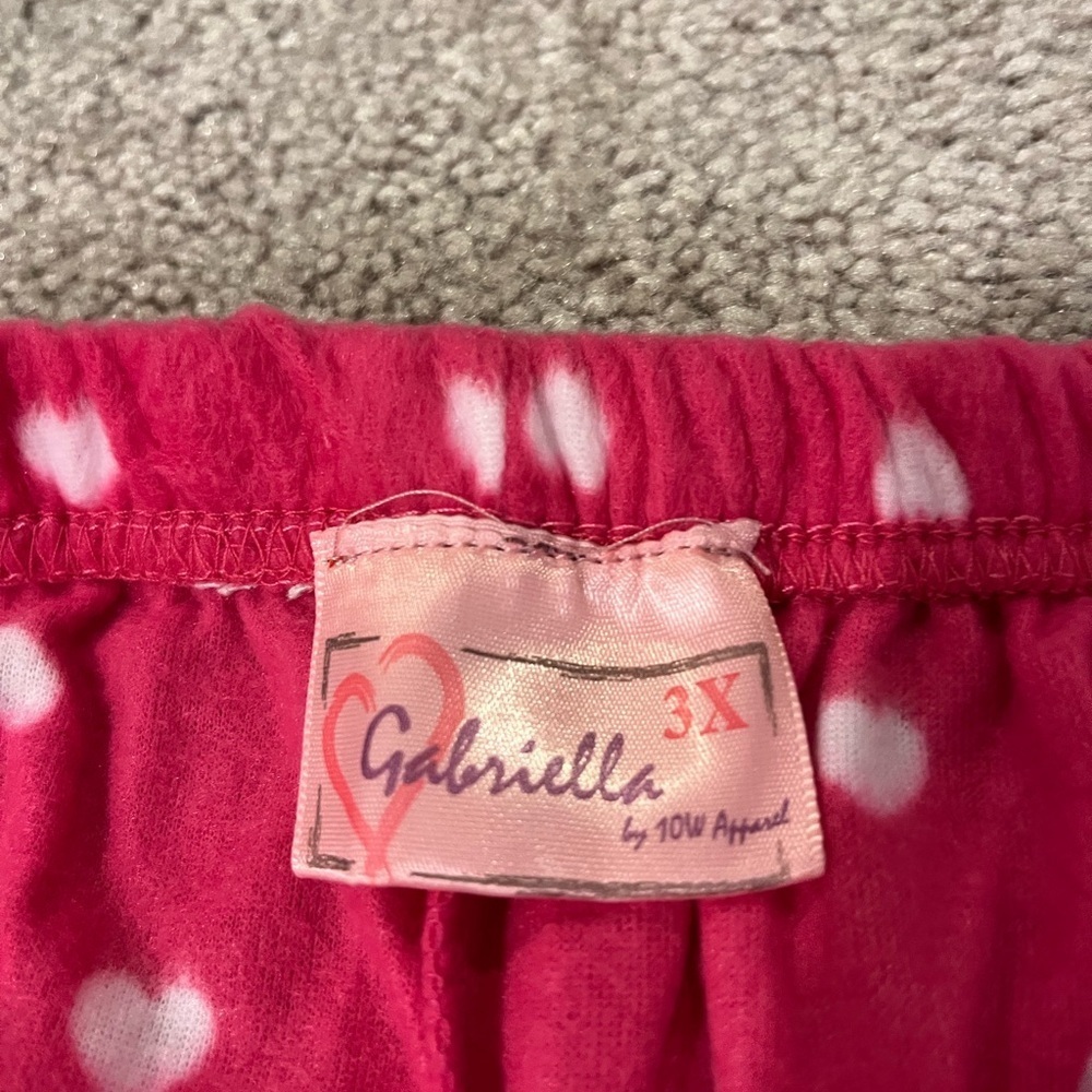 Gabriella by 10W Apparel Heart Patterned Pajama Pants - Picture 5 of 7